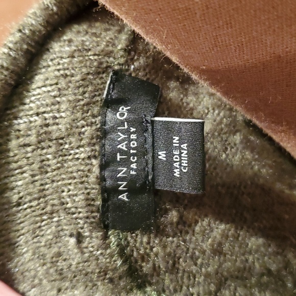 Green Ann Taylor Sweater - Picture 4 of 4